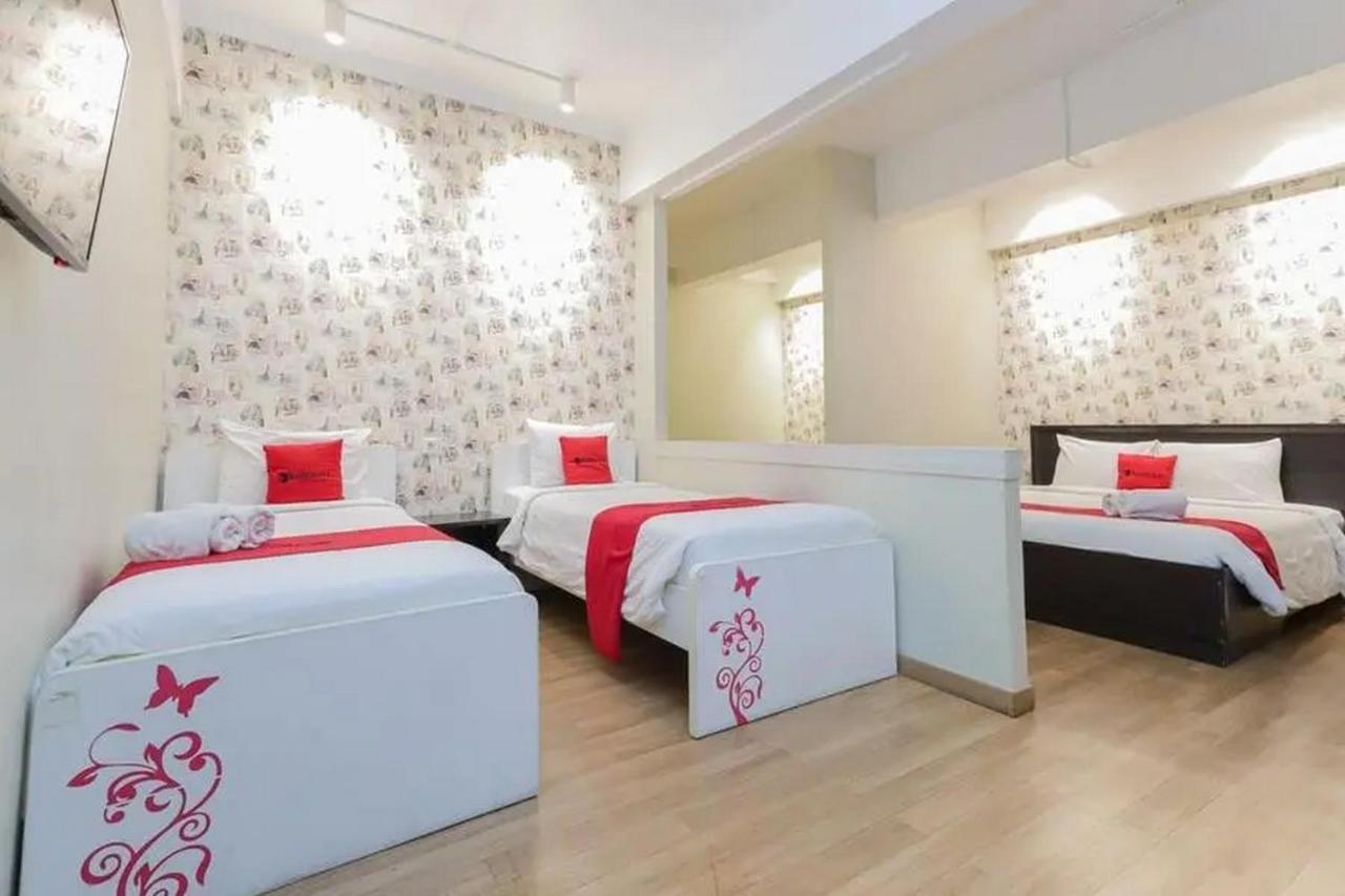 Reddoorz Plus At Riverside Malang Exteriér fotografie